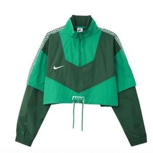 Nike limited edition Two-Tone Green Cropped Windbreaker